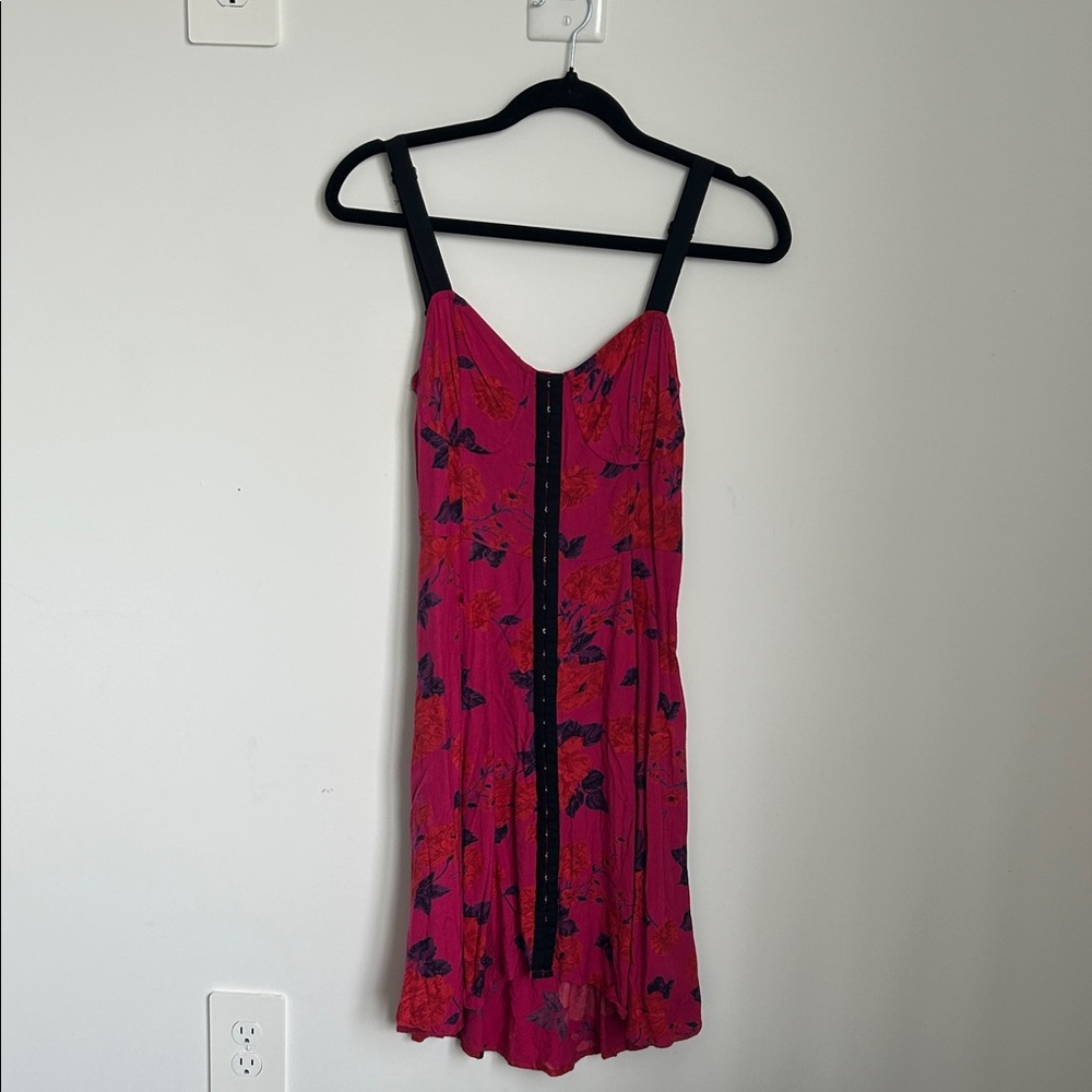 Kimchi Blue Urban Outfitters Red and Black Floral Corset Dress Size 8.